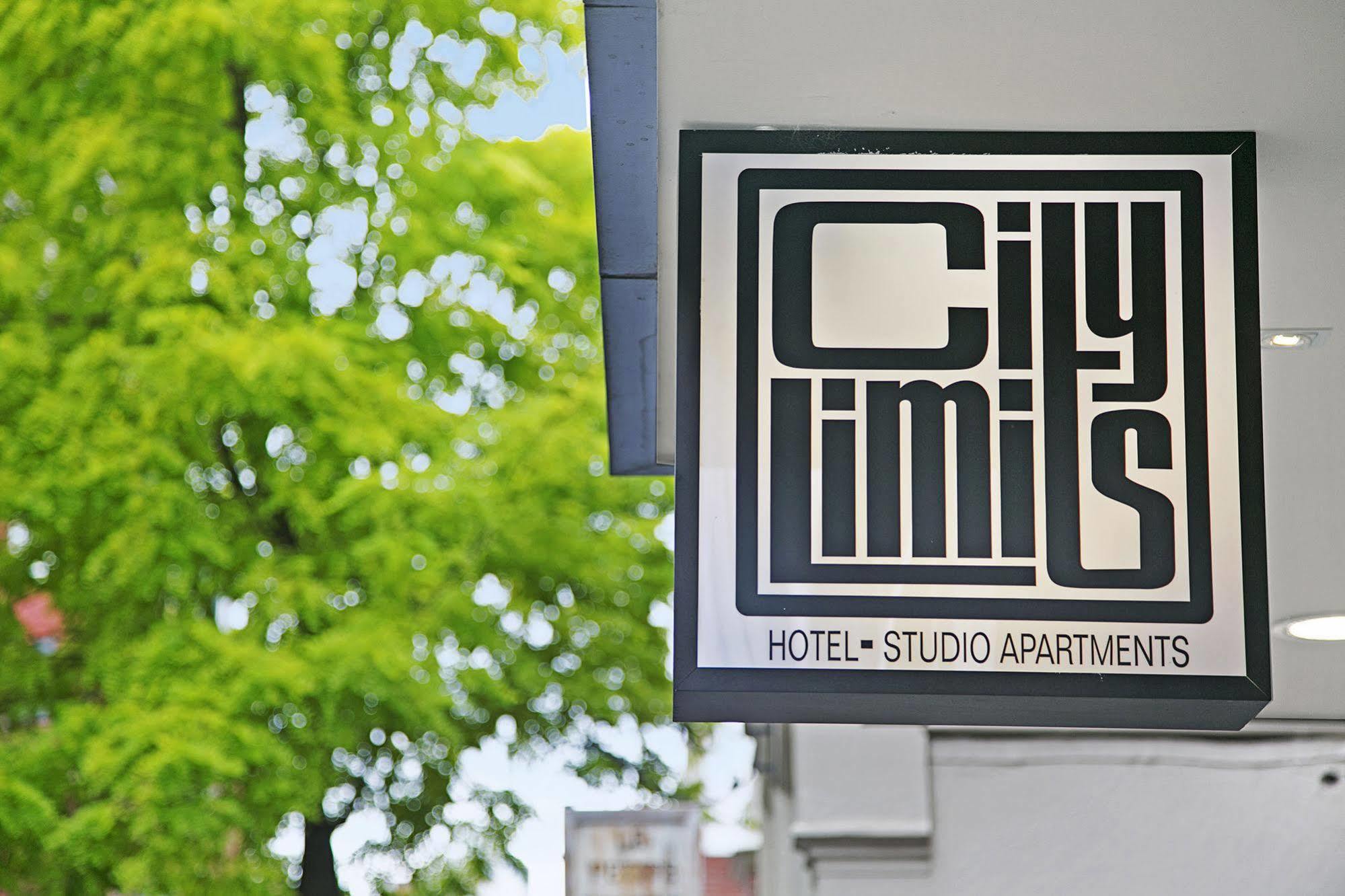 City Limits Hotel Apartments Melbourne Exterior photo